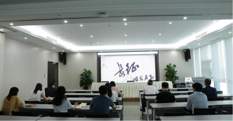 信阳华信投资集团召开党史学习交流会（八）