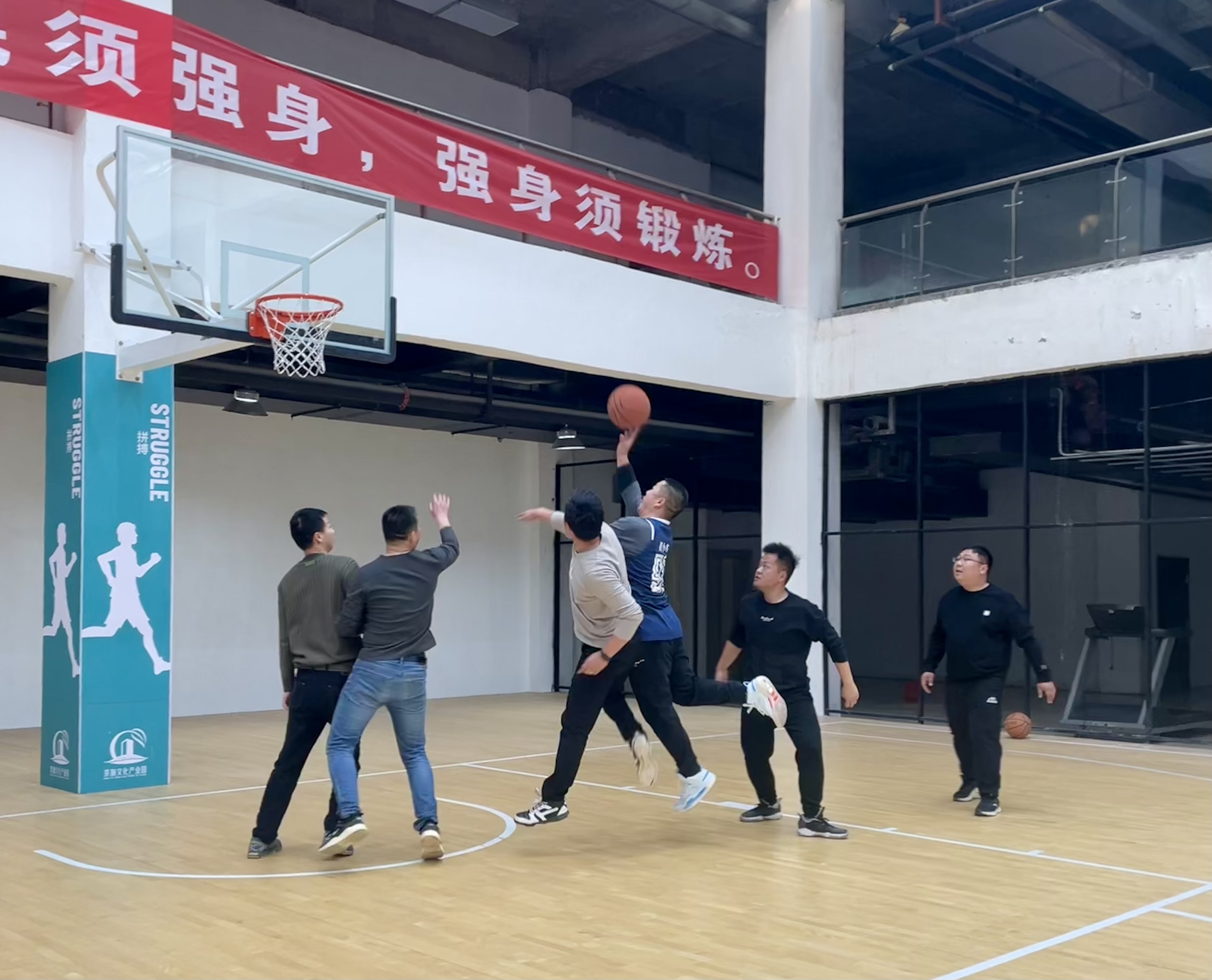 燃运动激情，展国企风采——载和公司&新能源公司举办员工友谊运动会